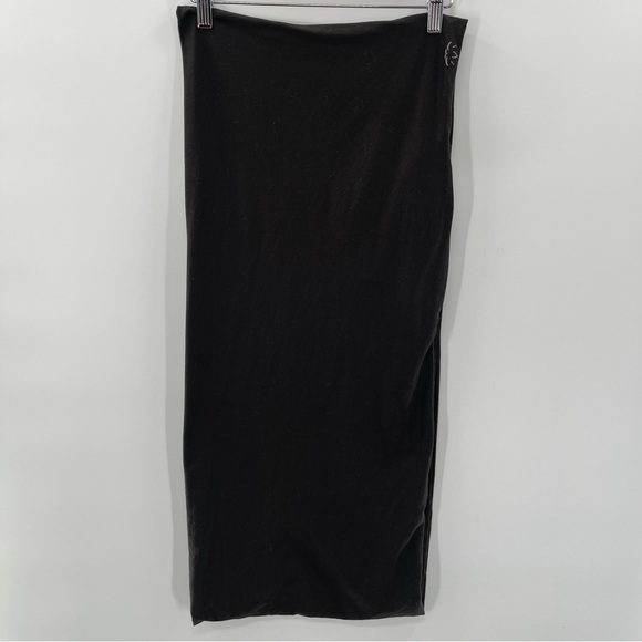 Beyond Yoga Infinity Scarf With Zippered Pocket - Picture 2 of 8